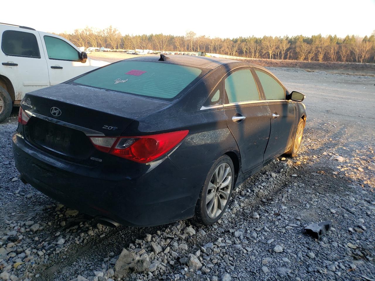 Photo 4 from auction – 2012 HYUNDAI SONATA SE with VIN 5NPEC4AB9CH350075