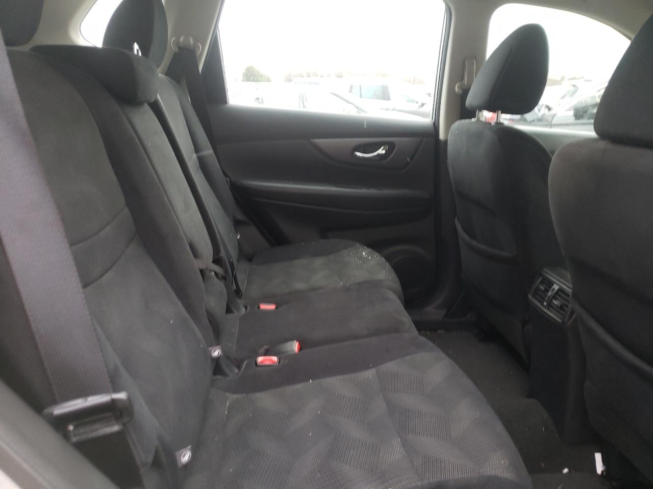 Photo 6 from auction – 2016 NISSAN ROGUE S with VIN 5N1AT2MV6GC914643