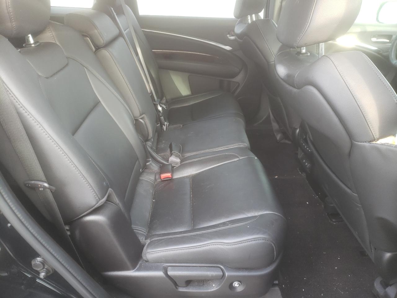 Photo 6 from auction – 2018 ACURA MDX with VIN 5J8YD4H31JL021065