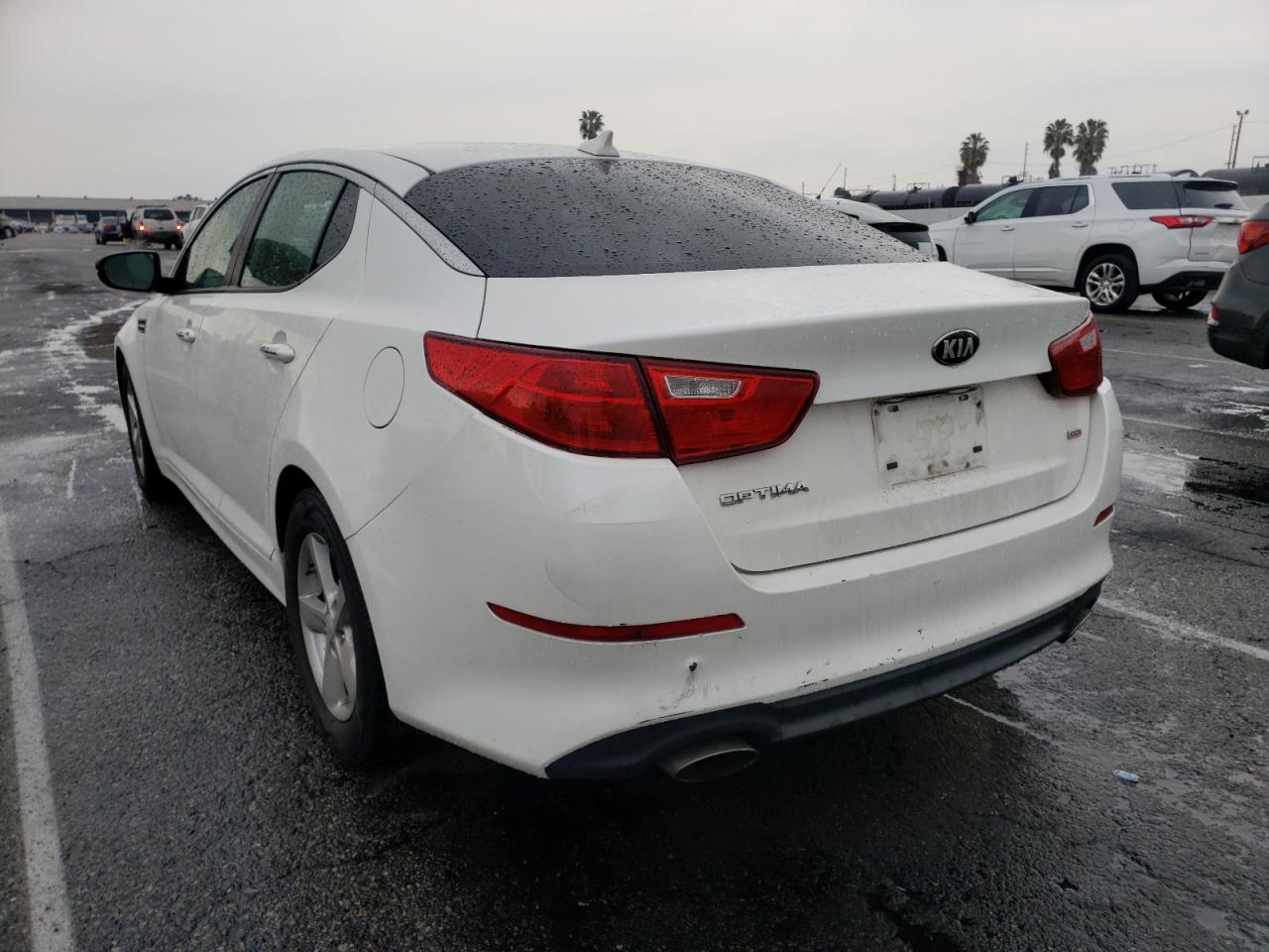 Photo 3 from auction – 2015 KIA OPTIMA LX with VIN KNAGM4A72F5664931