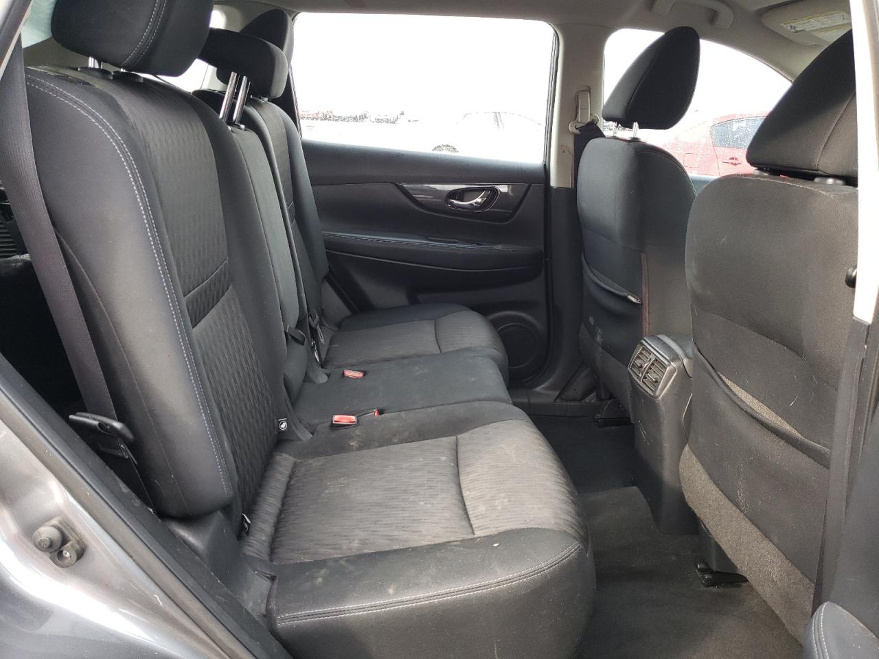 Photo 6 from auction – 2017 NISSAN ROGUE S with VIN KNMAT2MT7HP545076