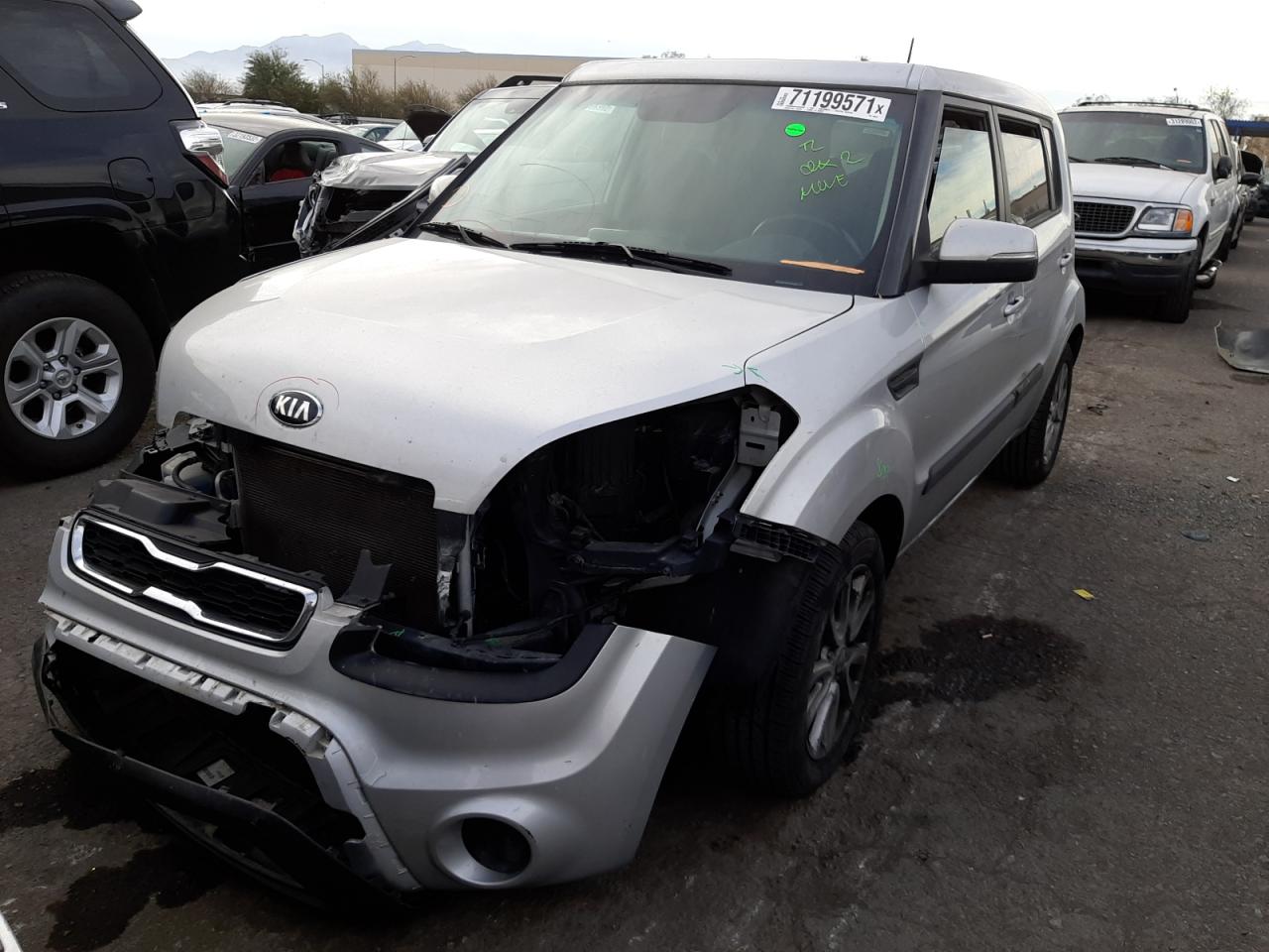 Фото 2 с аукциона – 2013 KIA SOUL + с VIN KNDJT2A60D7762008