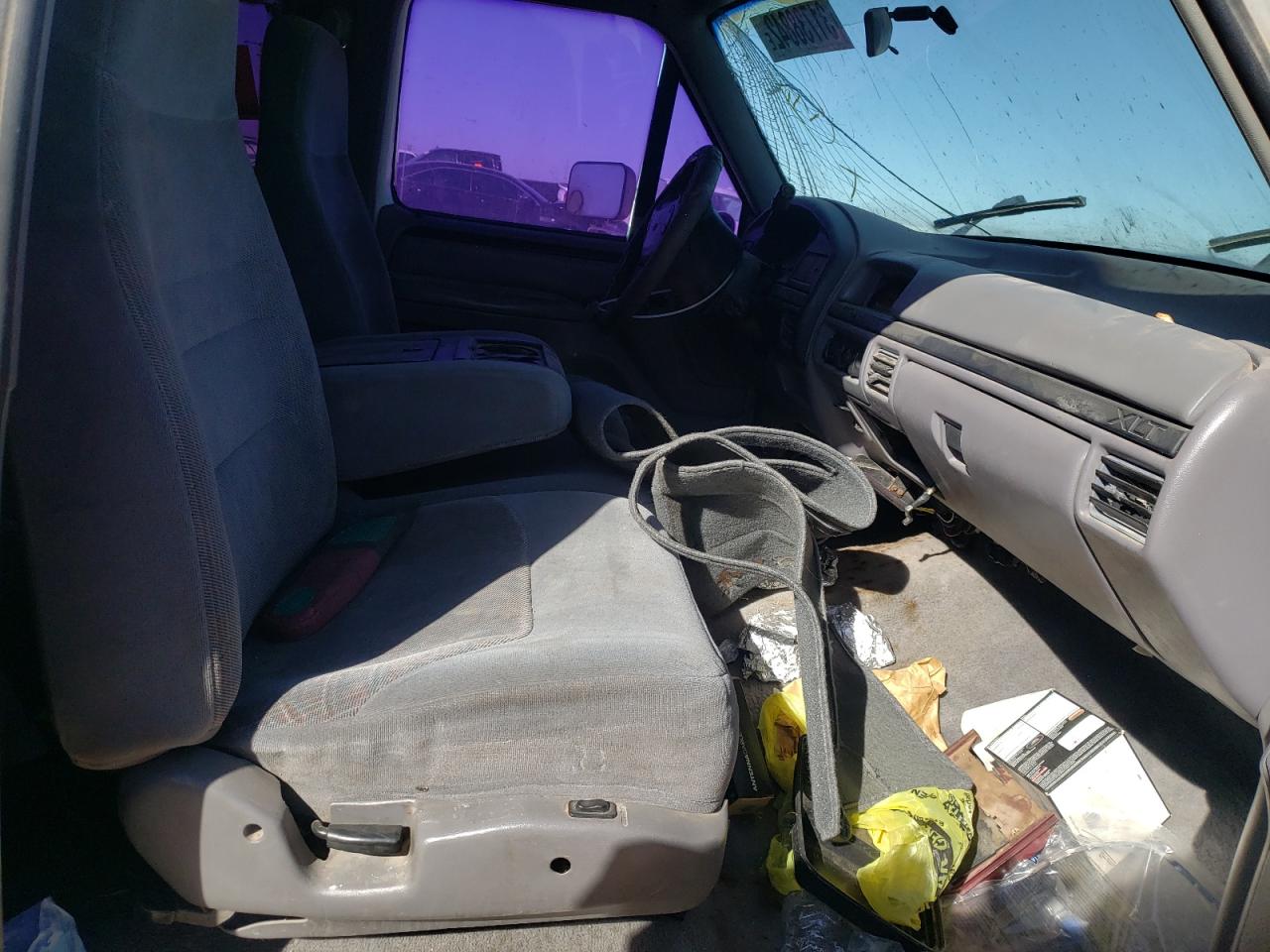 Photo 5 from auction – 1997 FORD F250 with VIN 1FTHX26F5VEC68977