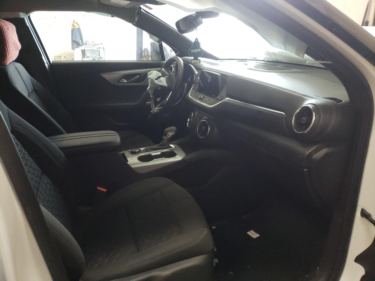 Photo 5 from auction – 2021 CHEVROLET BLAZER 2LT with VIN 3GNKBCRS0MS551821