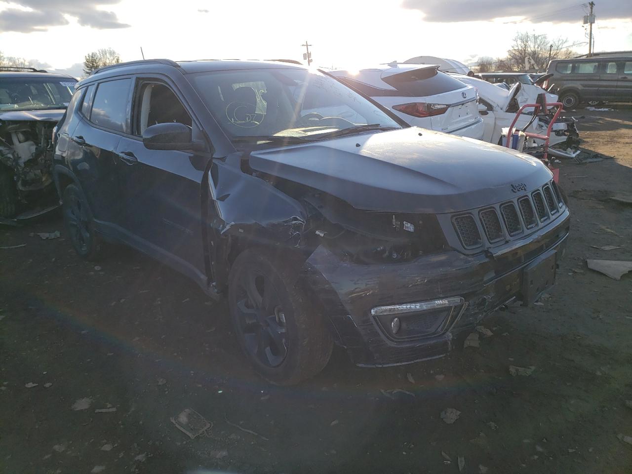 JEEP COMPASS LA 2021 with VIN 3C4NJDBB7MT526059 - Photo from auction
