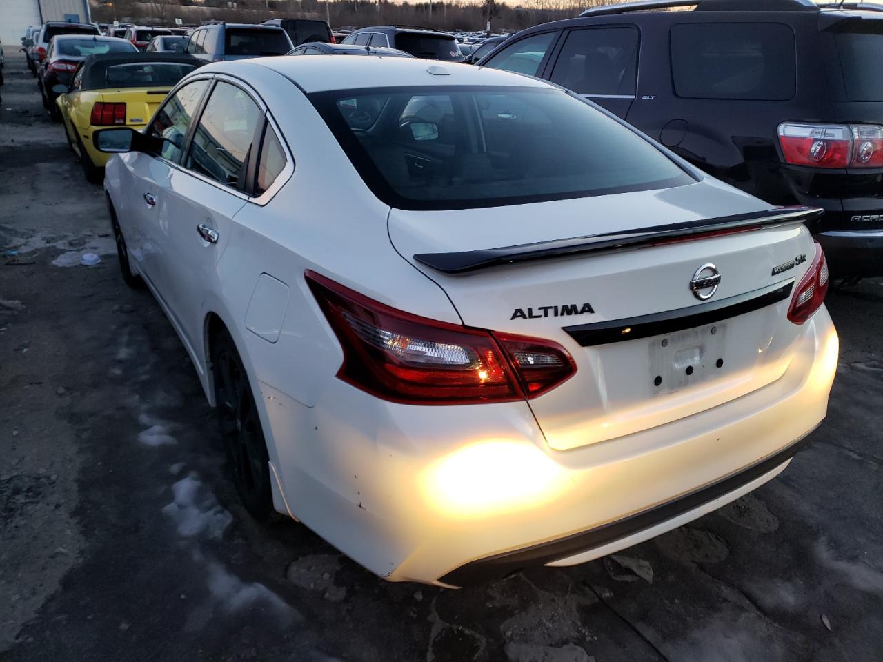 Photo 3 from auction – 2018 NISSAN ALTIMA 2.5 with VIN 1N4AL3AP1JC180992