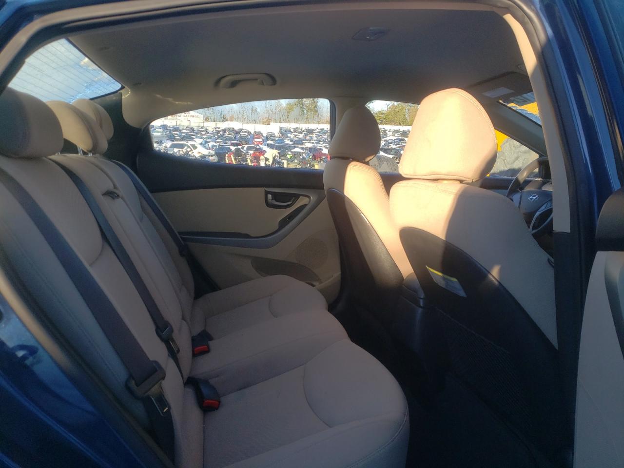 Photo 6 from auction – 2016 HYUNDAI ELANTRA SE with VIN KMHDH4AE3GU623185
