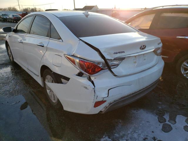 Photo 3 from auction – 2013 HYUNDAI SONATA HYB with VIN KMHEC4A40DA074889