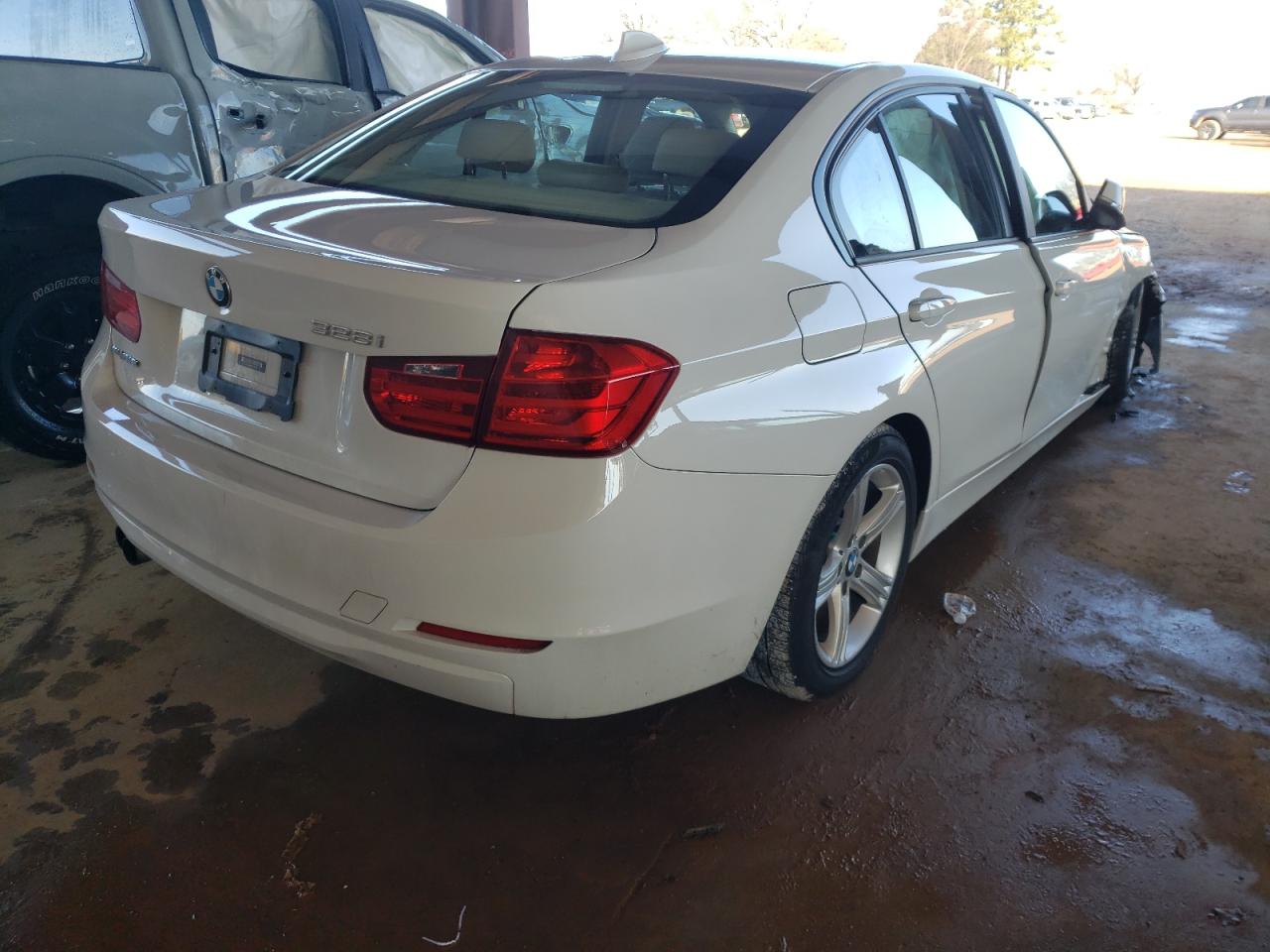 Фото 4 с аукциона – 2015 BMW 328 I с VIN WBA3A5C57FP604625
