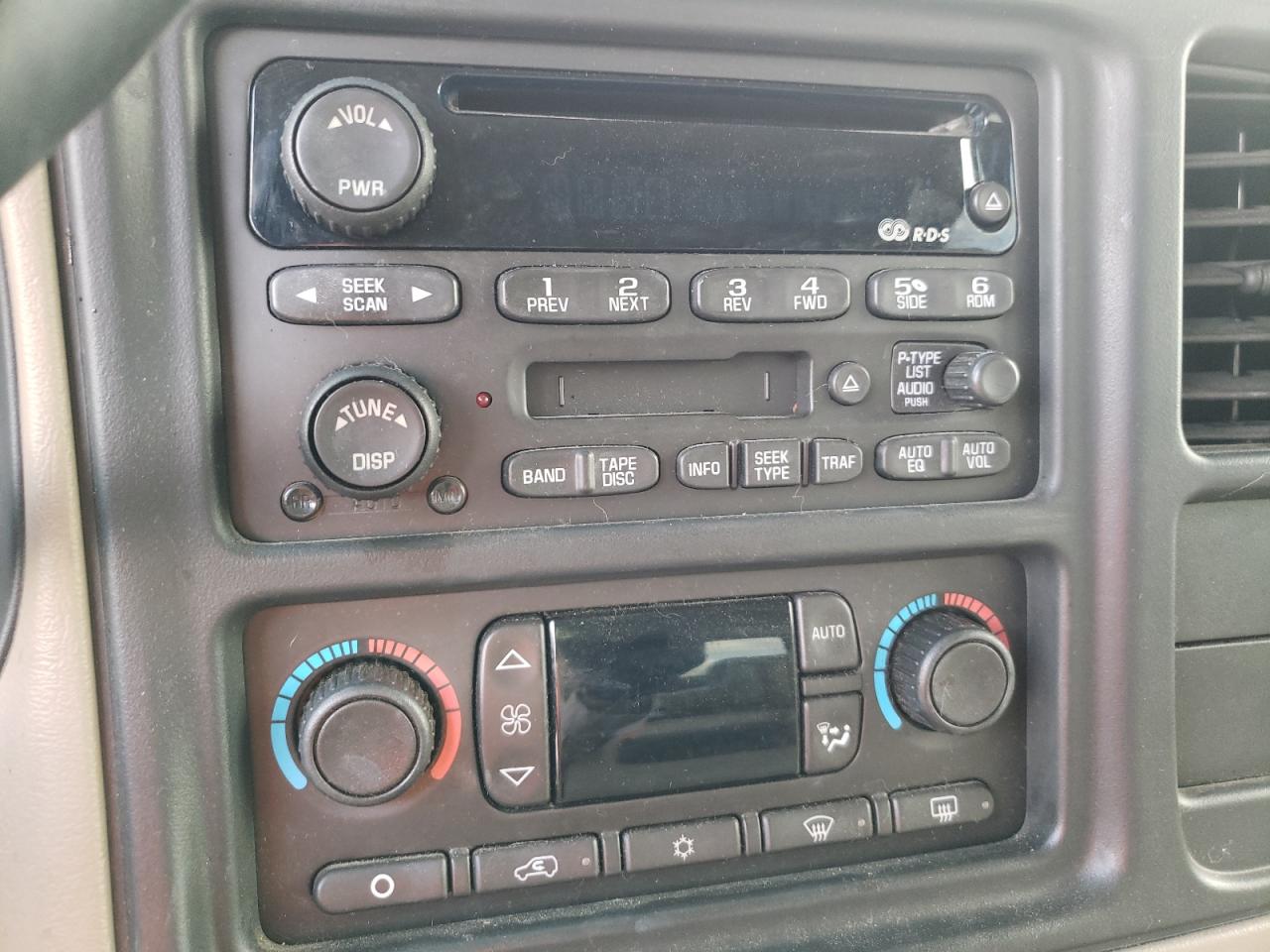 Photo 9 from auction – 2003 GMC YUKON with VIN 1GKEC13Z43J336198