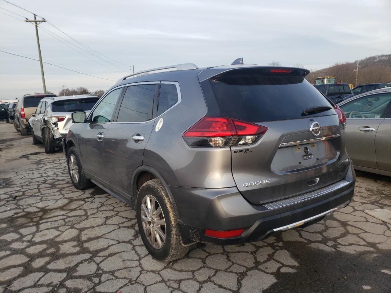 Photo 16 from auction – 2017 NISSAN ROGUE S with VIN KNMAT2MV8HP560932