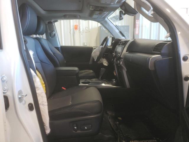 Photo 5 from auction – 2020 TOYOTA 4RUNNER SR with VIN JTEBU5JR3L5744413