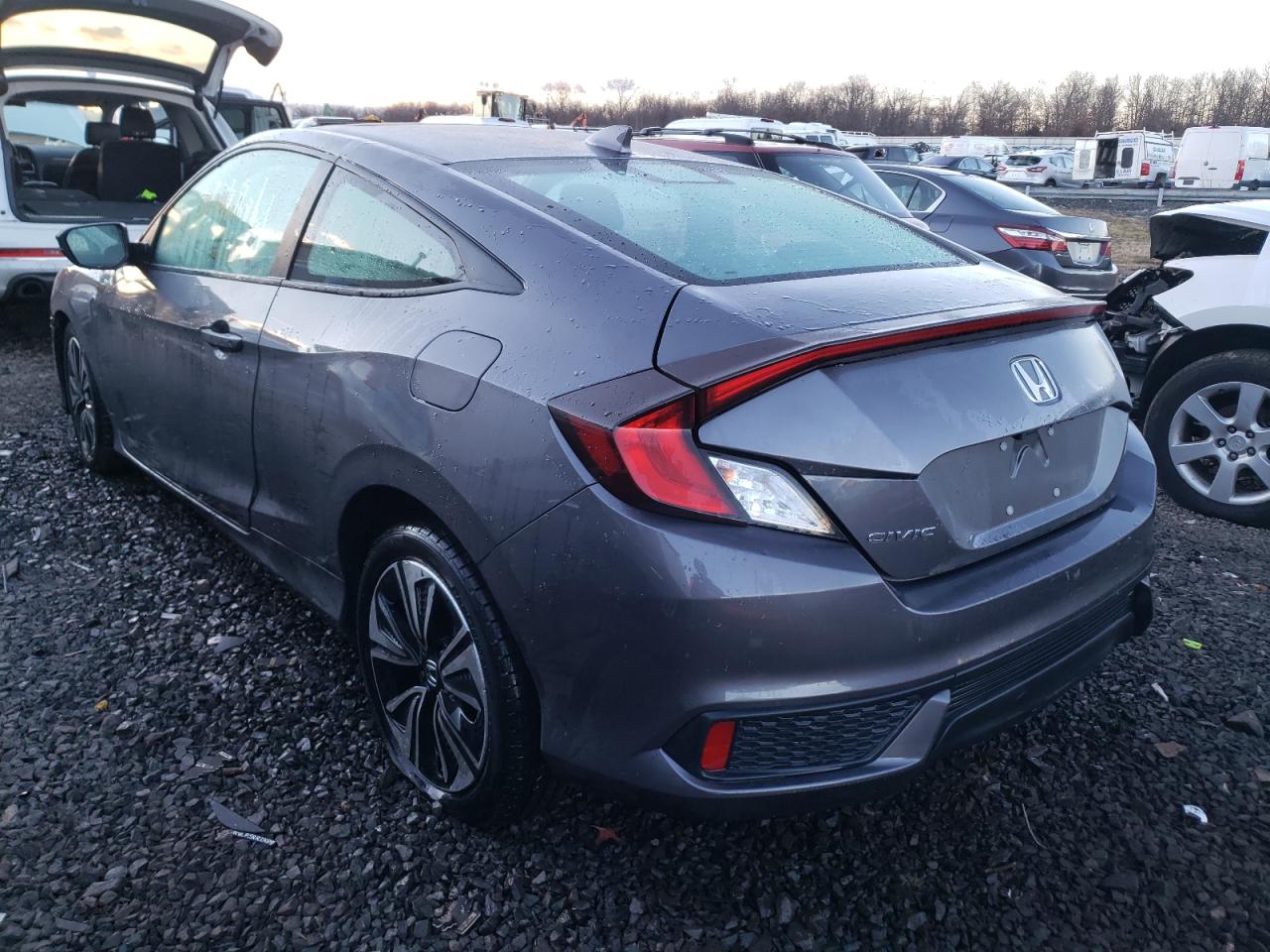 Photo 3 from auction – 2018 HONDA CIVIC EX with VIN 2HGFC3B36JH354601