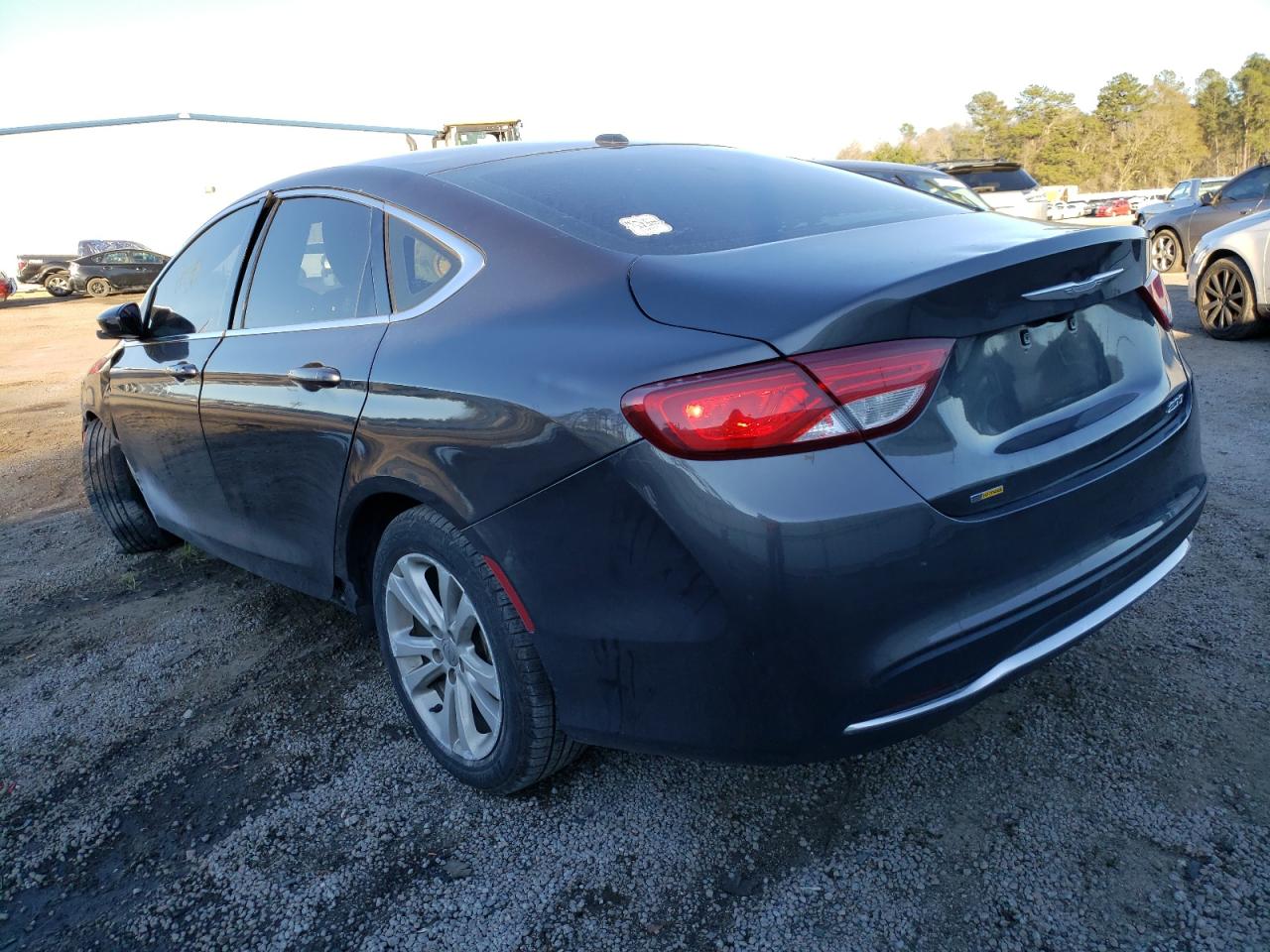 Photo 3 from auction – 2015 CHRYSLER 200 LIMITE with VIN 1C3CCCAB6FN675275