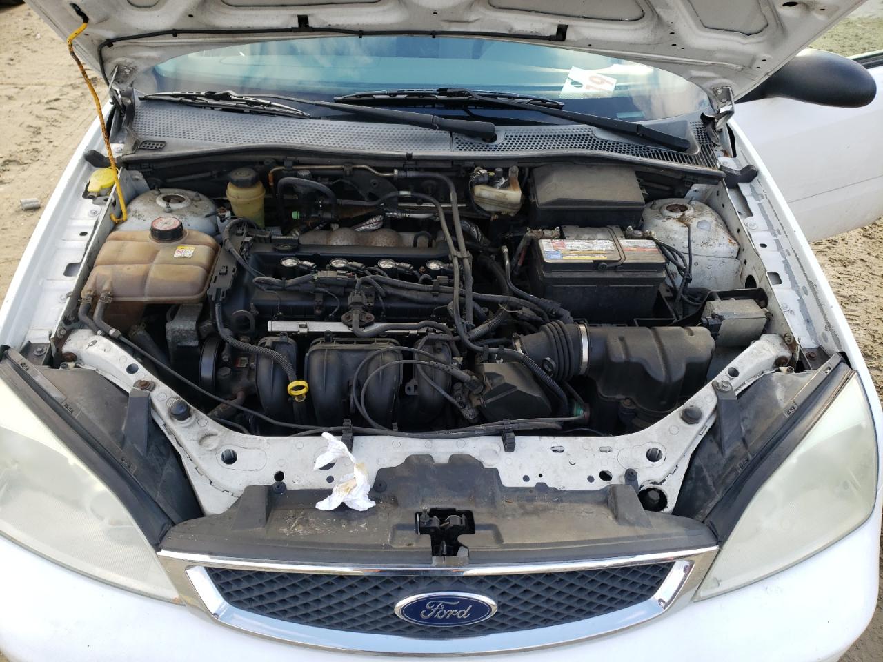 Photo 7 from auction – 2005 FORD FOCUS ZX4 with VIN 1FAFP34N95W188086