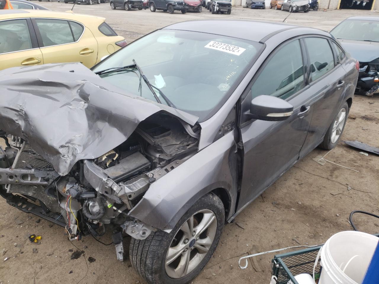 Foto 2 de la subasta – 2014 FORD FOCUS SE con VIN 1FADP3F23EL246110