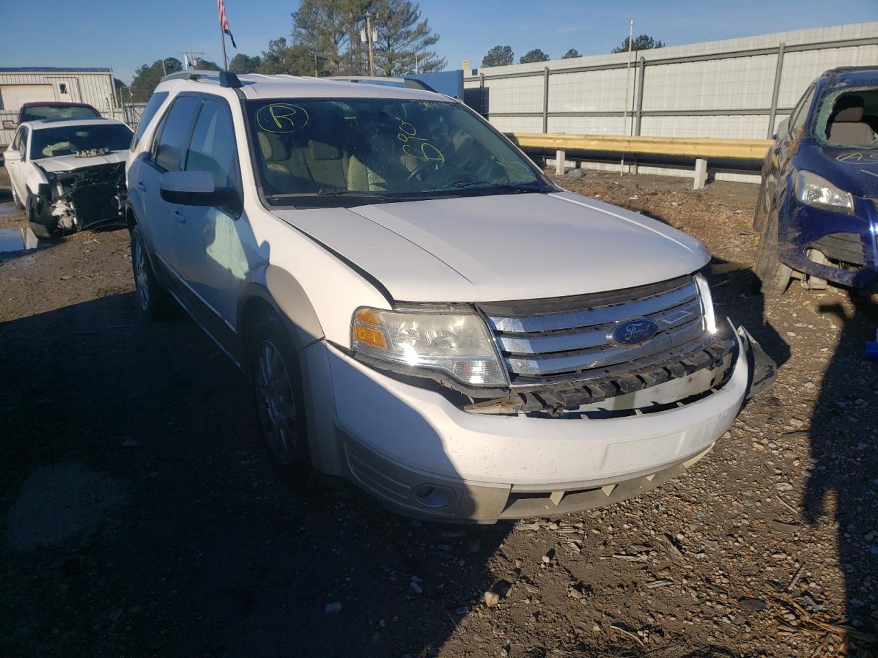 FORD TAURUS X E 2008 with VIN 1FMDK07W48GA14682 - Photo from auction