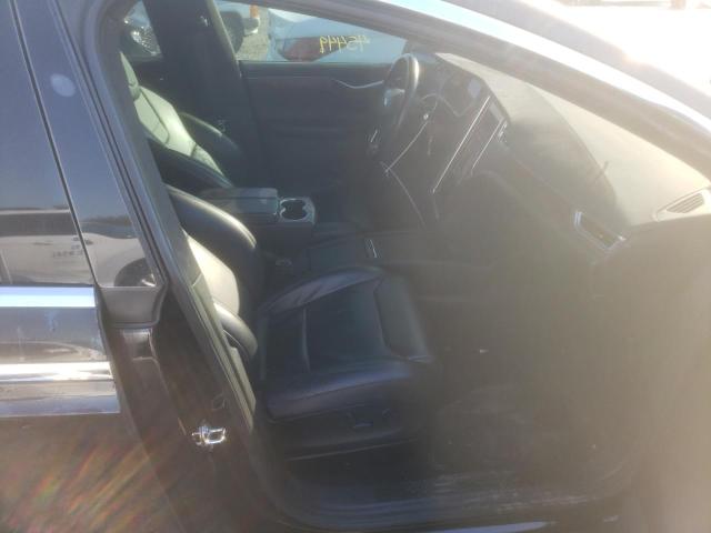 Photo 5 from auction – 2017 TESLA MODEL X with VIN 5YJXCBE2XHF053829