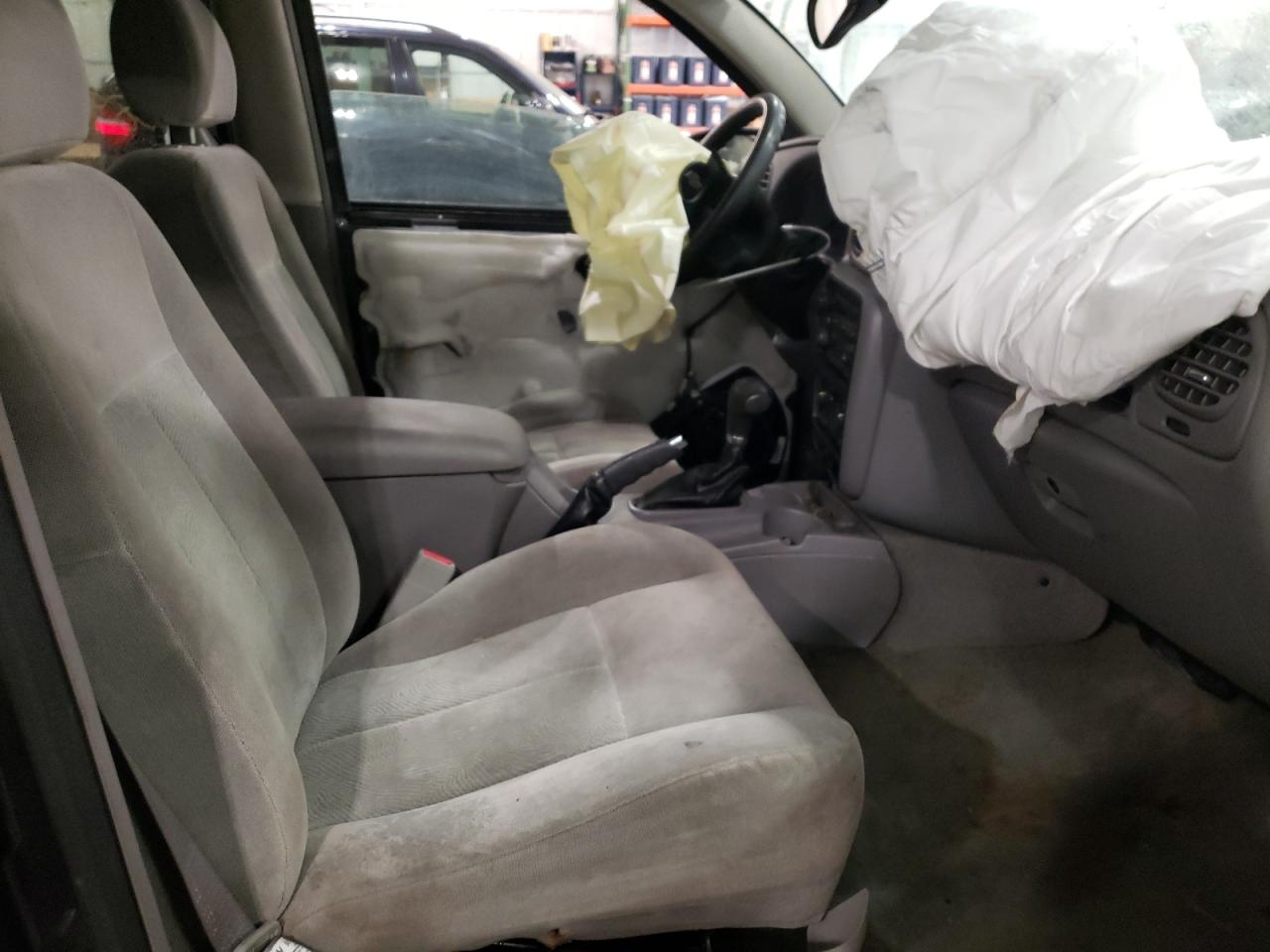 Photo 5 from auction – 2006 CHEVROLET TRAILBLAZE with VIN 1GNDT13S062206595