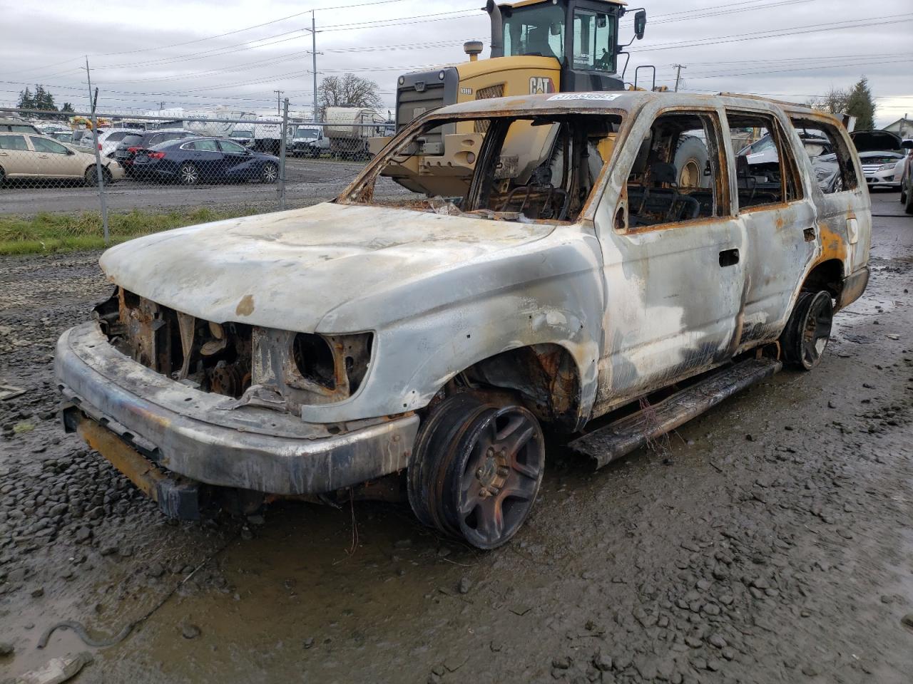 Photo 2 from auction – 2001 TOYOTA 4RUNNER SR with VIN JT3HN86RX10348404