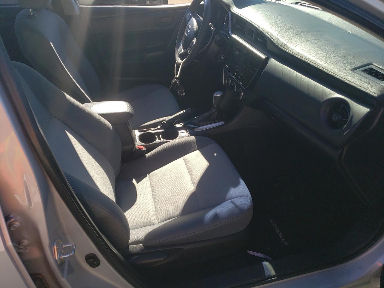 Photo 5 from auction – 2019 TOYOTA COROLLA L with VIN 2T1BURHE4KC164426