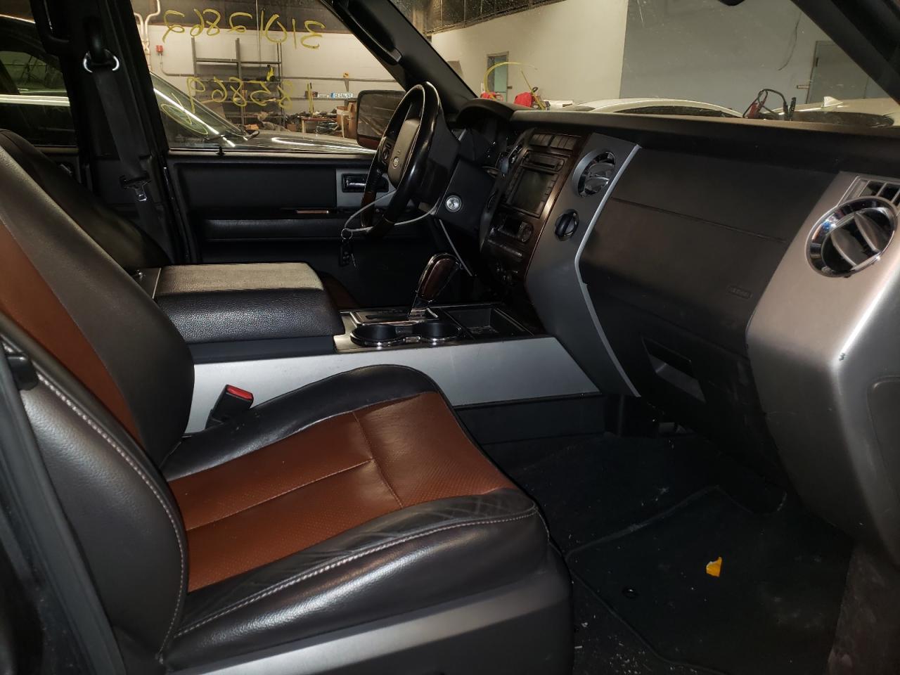 Photo 5 from auction – 2007 FORD EXPEDITION with VIN 1FMFU20507LA62024
