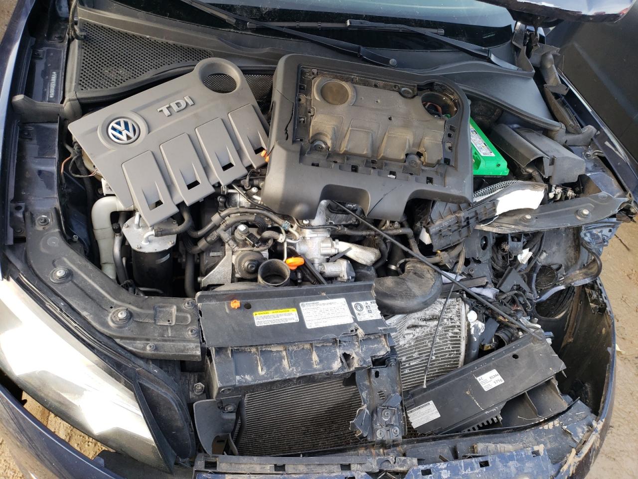 Photo 7 from auction – 2013 VOLKSWAGEN PASSAT SE with VIN 1VWBN7A35DC008916