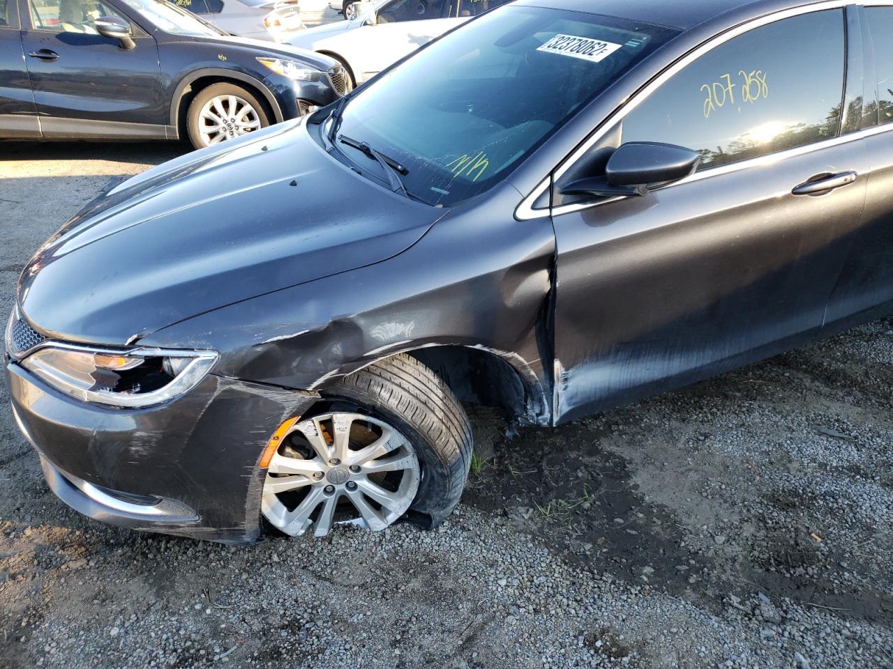 Photo 9 from auction – 2015 CHRYSLER 200 LIMITE with VIN 1C3CCCAB6FN675275
