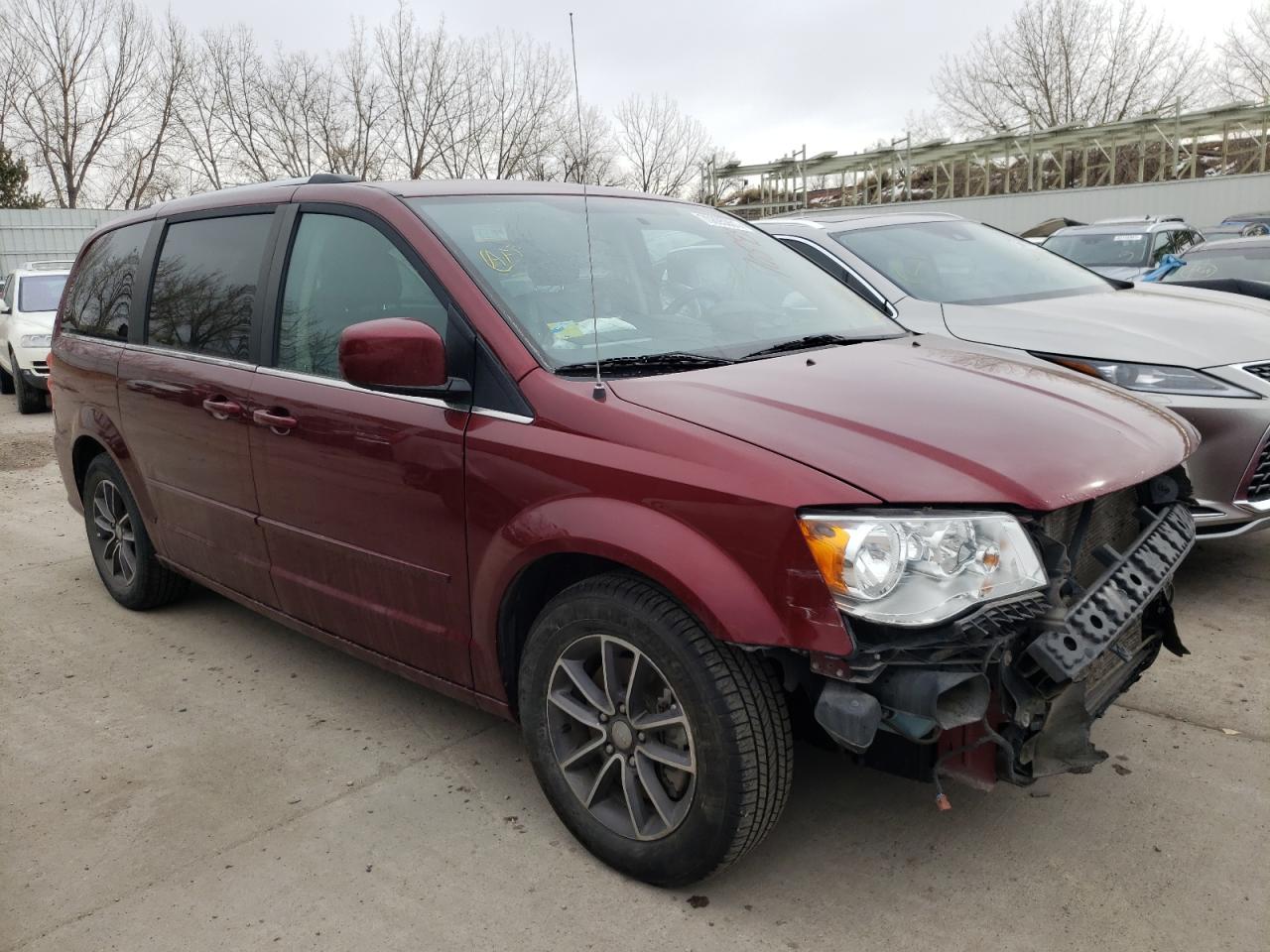 DODGE GRAND CARA 2017 with VIN 2C4RDGCG2HR566787 - Photo from auction