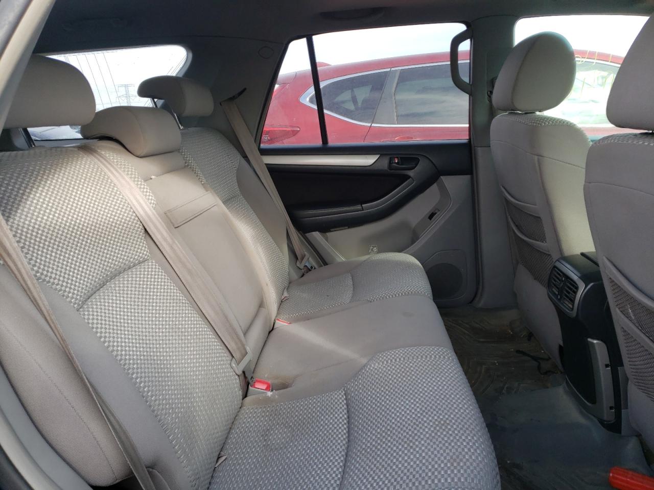 Photo 6 from auction – 2006 TOYOTA 4RUNNER SR with VIN JTEBU14R760084883