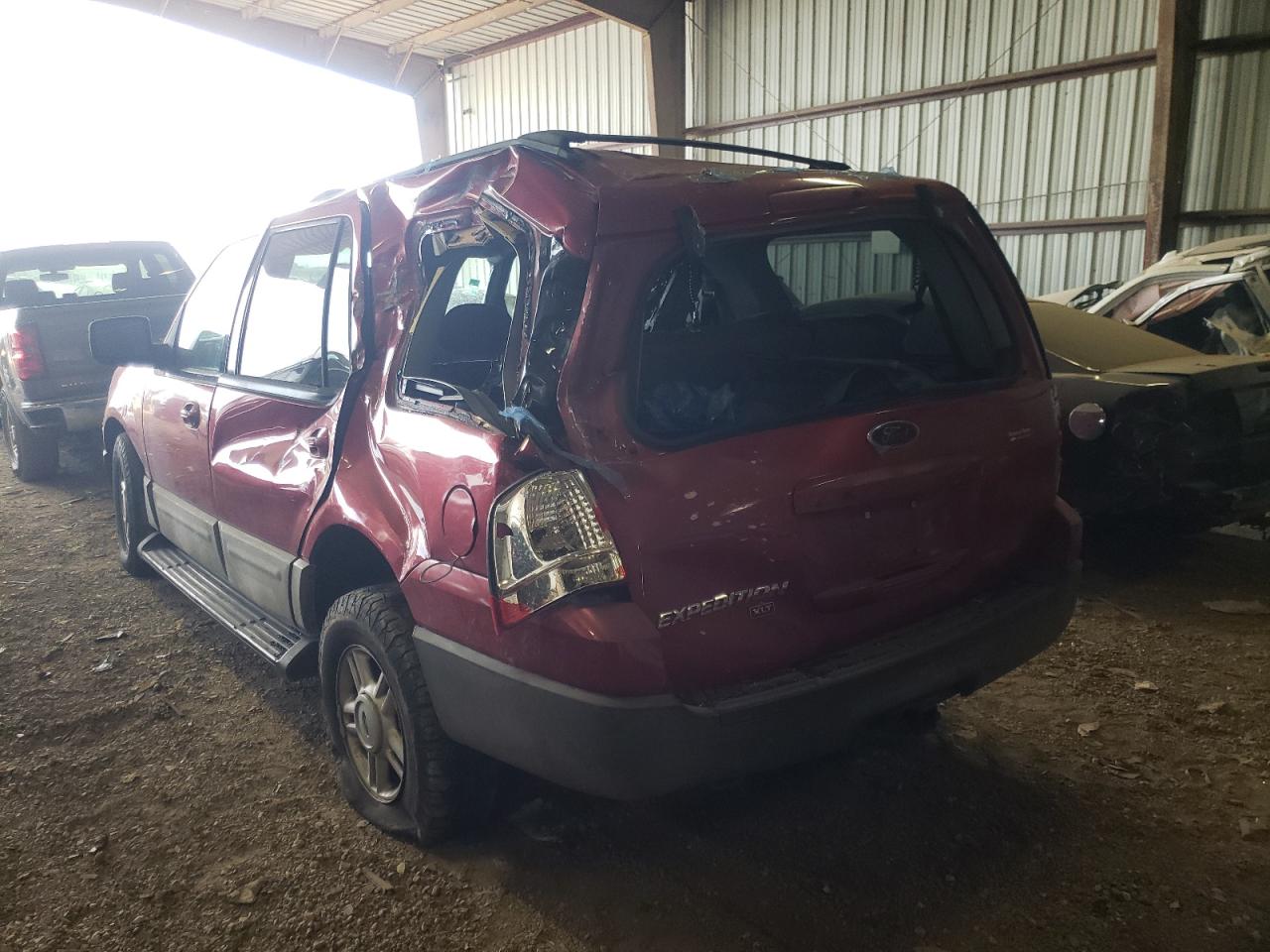 Photo 3 from auction – 2004 FORD EXPEDITION with VIN 1FMRU15W64LA01586