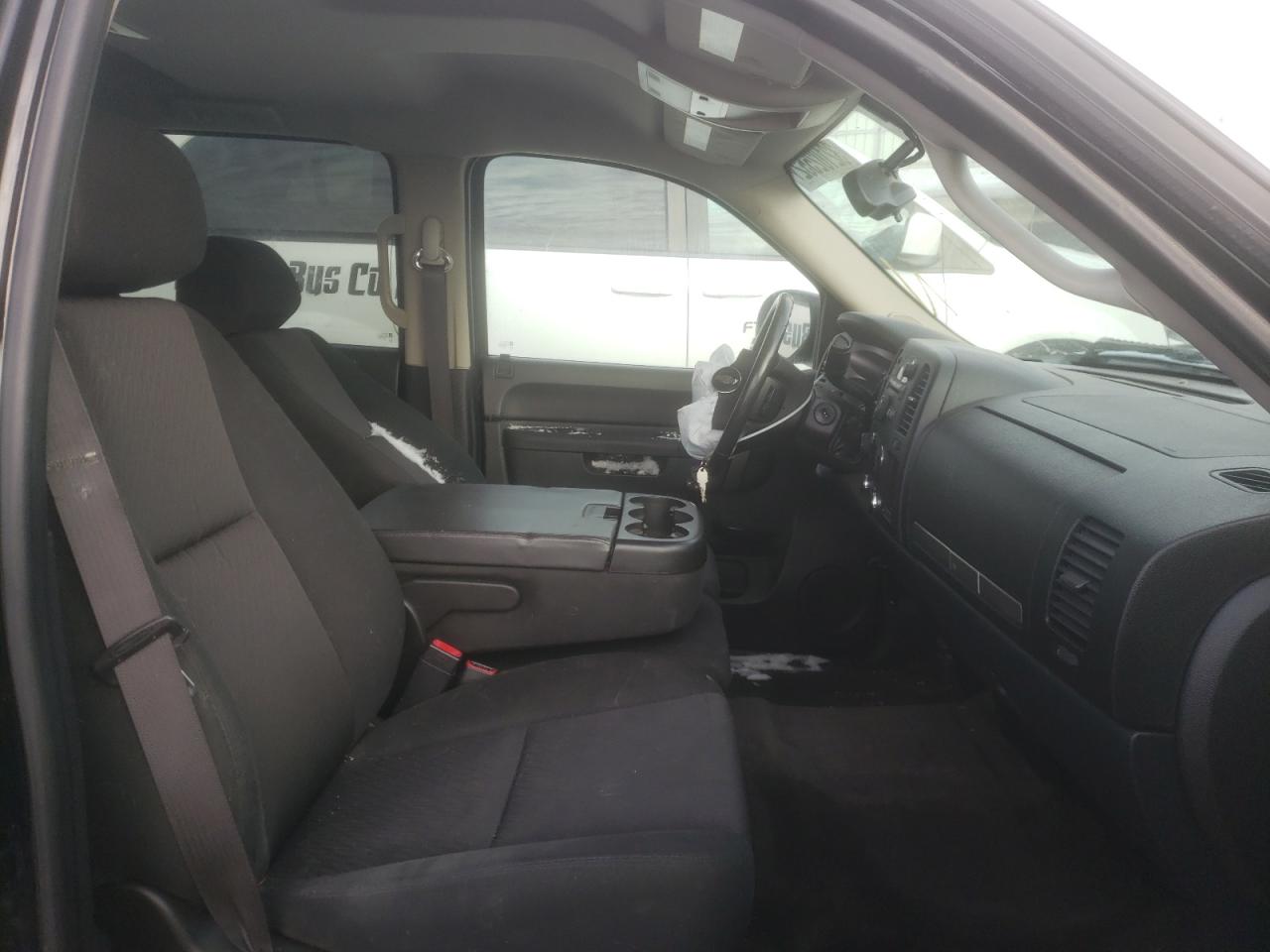 Photo 5 from auction – 2011 CHEVROLET SILVERADO with VIN 3GCPKSE36BG362341