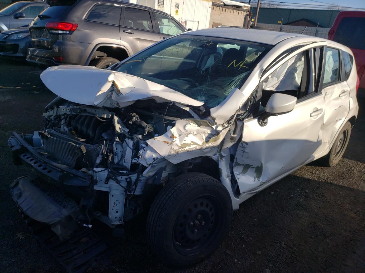 Photo 2 from auction – 2015 NISSAN VERSA NOTE with VIN 3N1CE2CP8FL358903