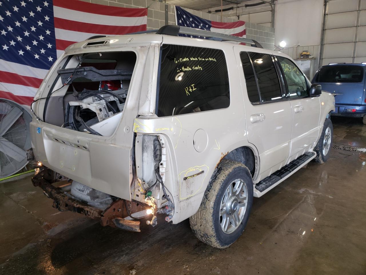 Photo 4 from auction – 2005 MERCURY MOUNTAINEE with VIN 4M2DU86W45ZJ00843