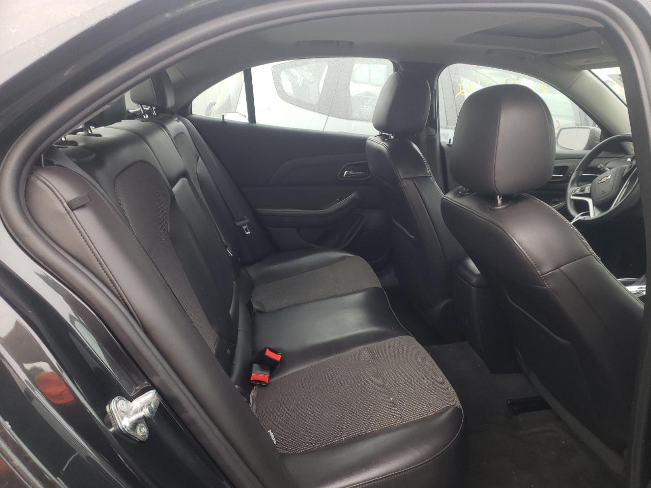 Photo 6 from auction – 2015 CHEVROLET MALIBU 1LT with VIN 1G11C5SL2FF221954