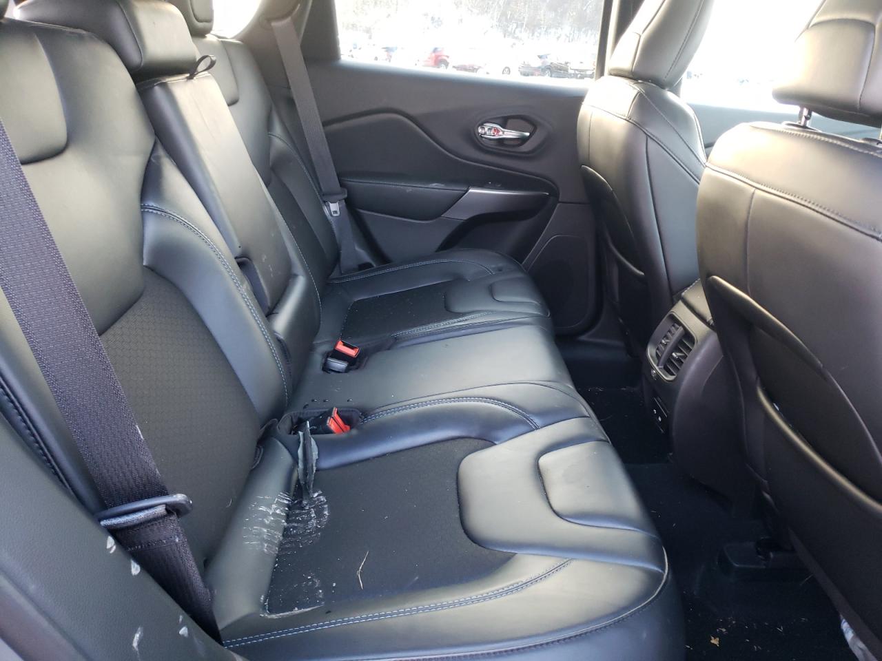 Photo 6 from auction – 2020 JEEP CHEROKEE L with VIN 1C4PJMLB8LD617157
