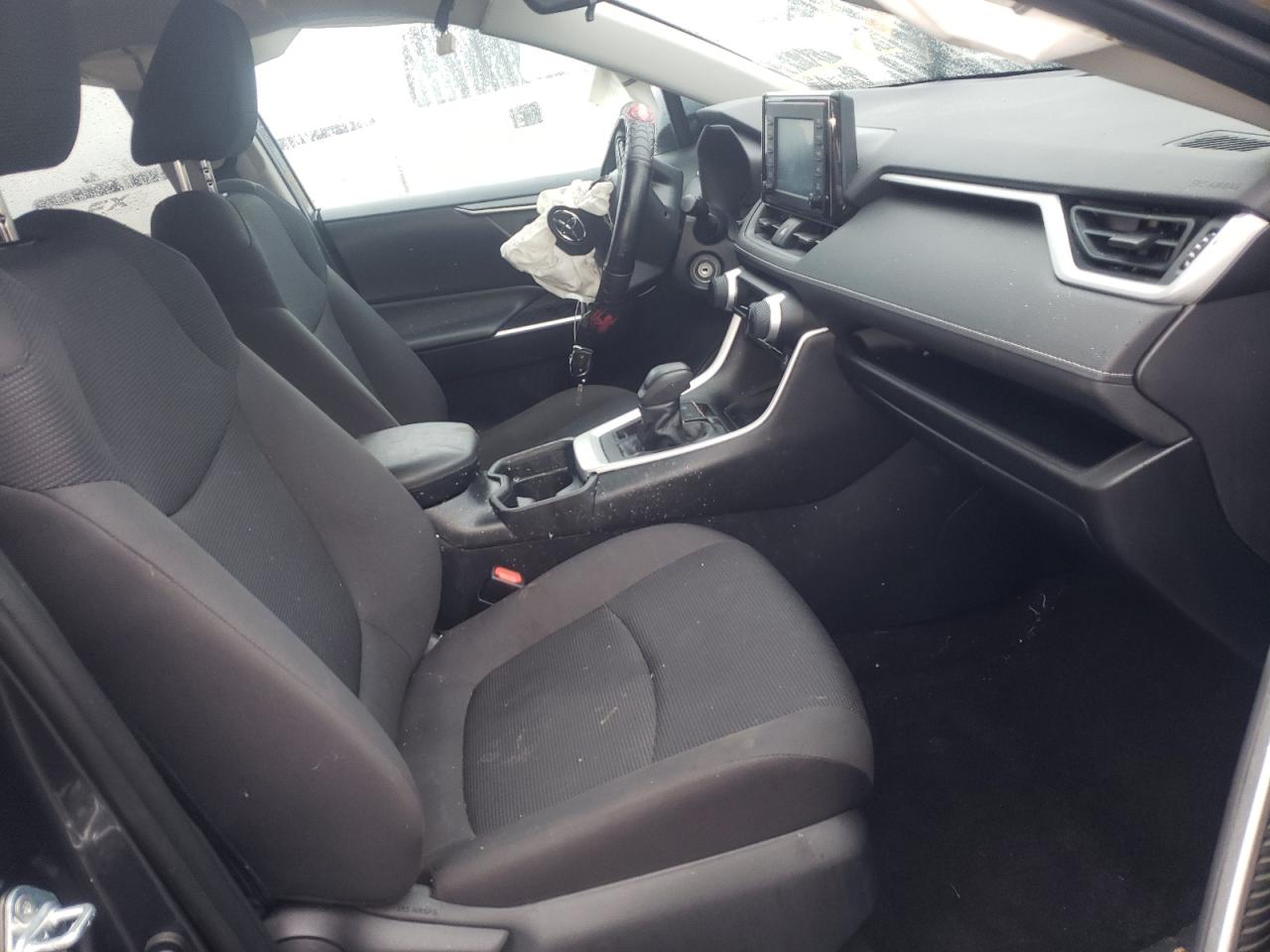 Photo 5 from auction – 2019 TOYOTA RAV4 LE with VIN 2T3G1RFV5KC054588