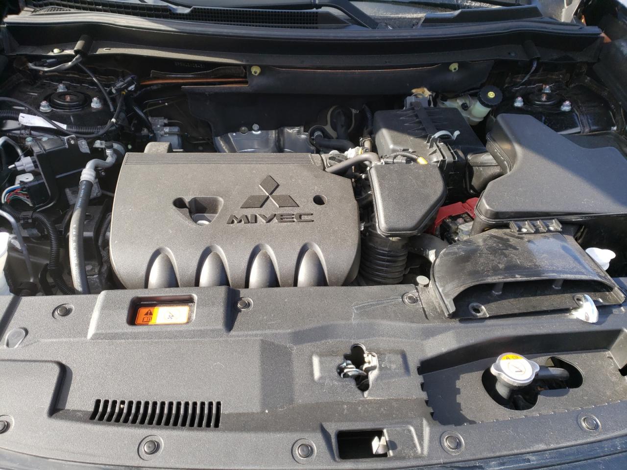 Photo 7 from auction – 2020 MITSUBISHI OUTLANDER with VIN JA4AZ3A32LZ025481