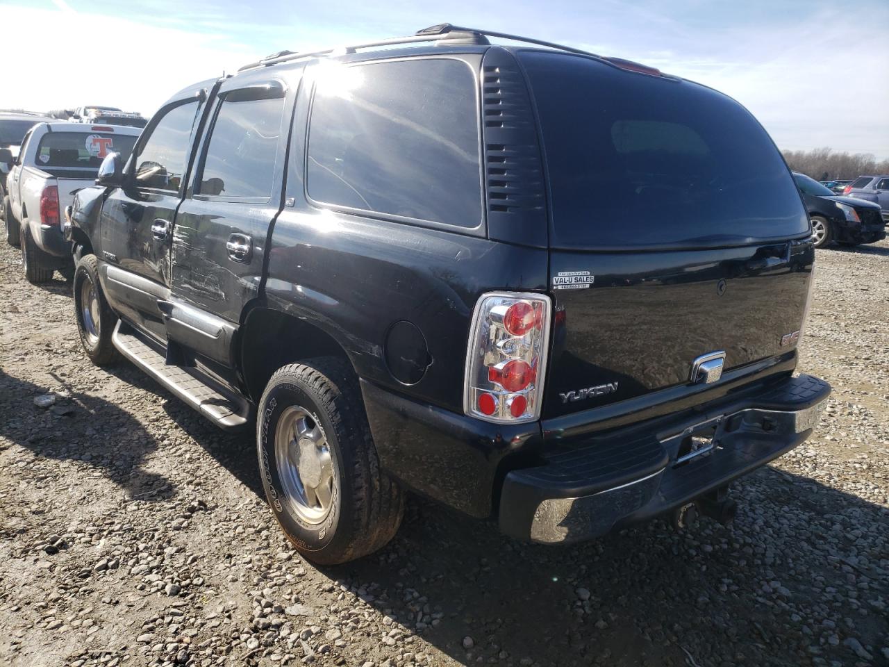 Photo 3 from auction – 2003 GMC YUKON with VIN 1GKEC13Z63J287800