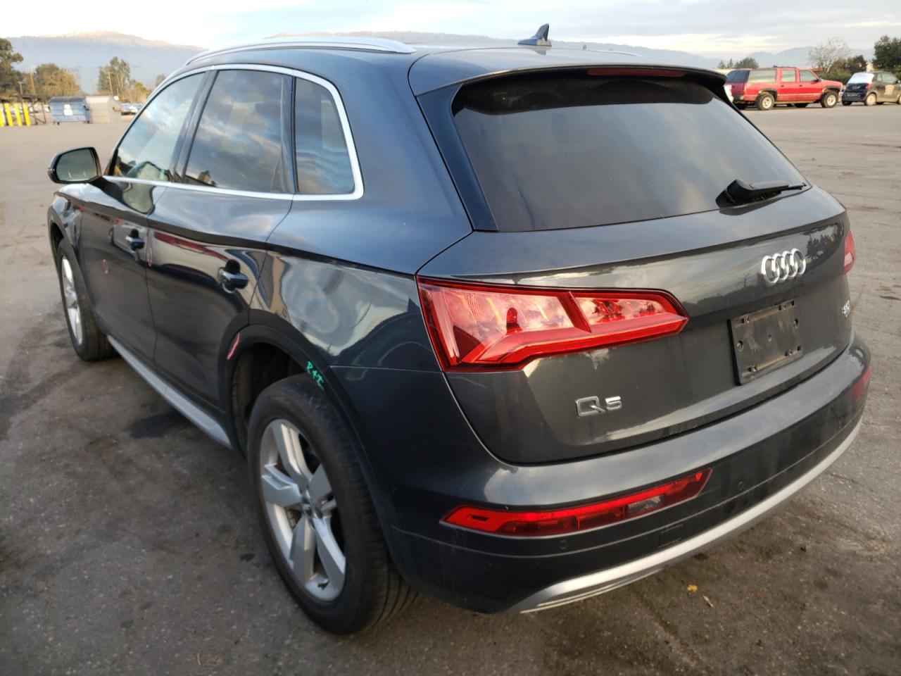 Photo 3 from auction – 2018 AUDI Q5 PREMIUM with VIN WA1BNAFY4J2225261