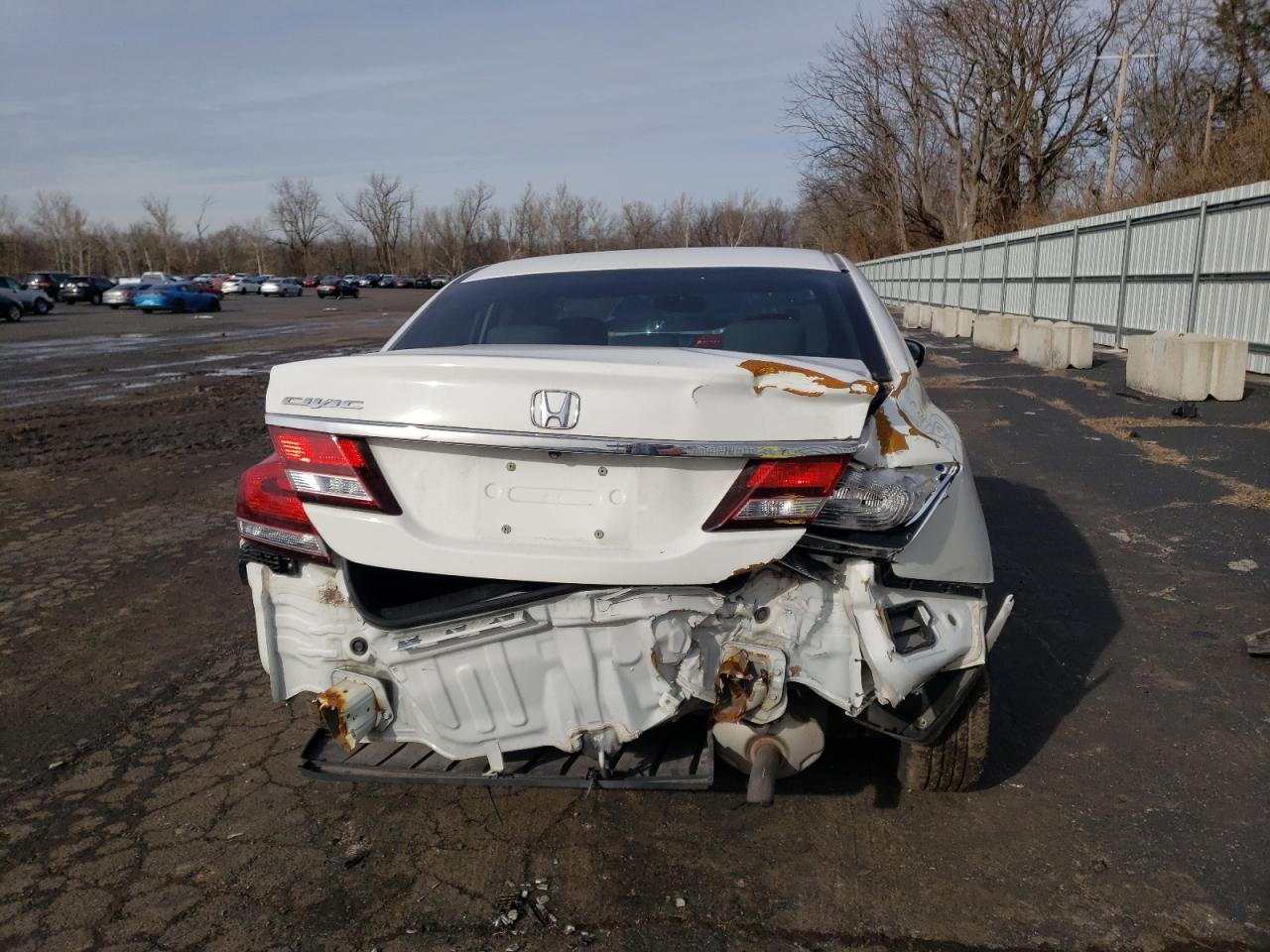 Photo 9 from auction – 2015 HONDA CIVIC SE with VIN 19XFB2F77FE050334