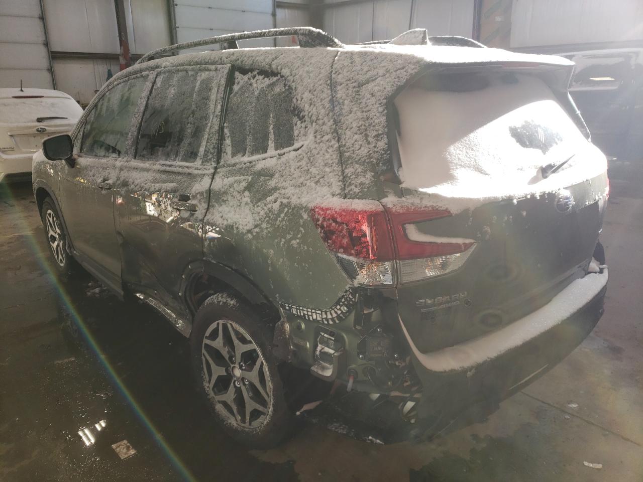 Photo 3 from auction – 2021 SUBARU FORESTER T with VIN JF2SKEJC0MH584532