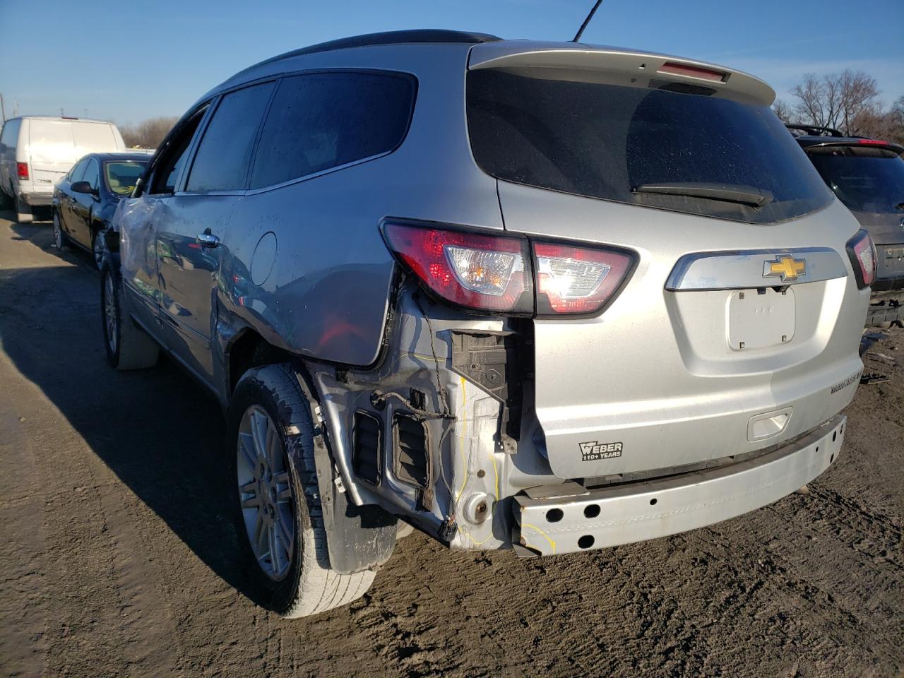 Photo 3 from auction – 2015 CHEVROLET TRAVERSE L with VIN 1GNKRGKD0FJ301630