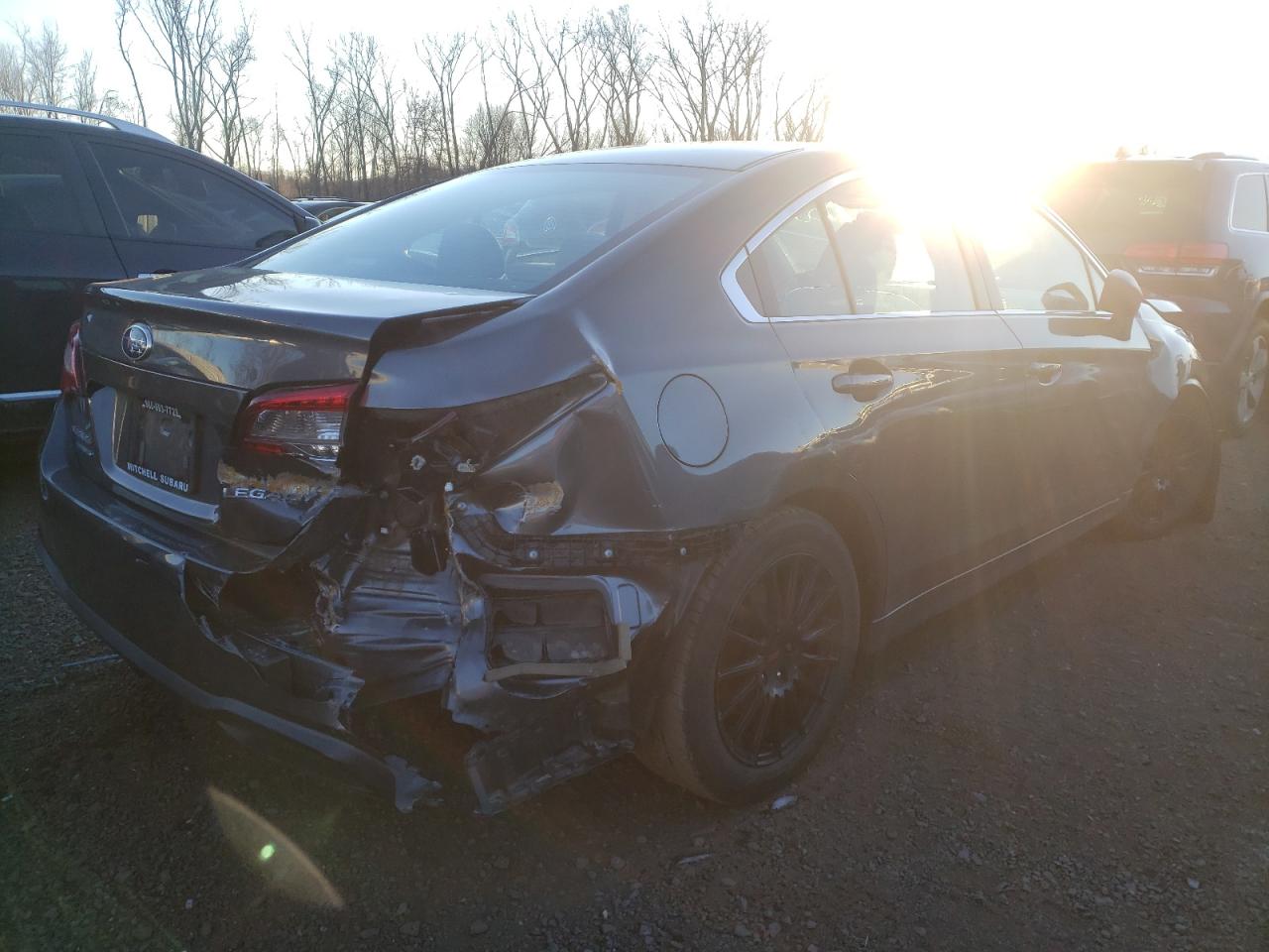 Photo 4 from auction – 2018 SUBARU LEGACY 2.5 with VIN 4S3BNAB68J3009742