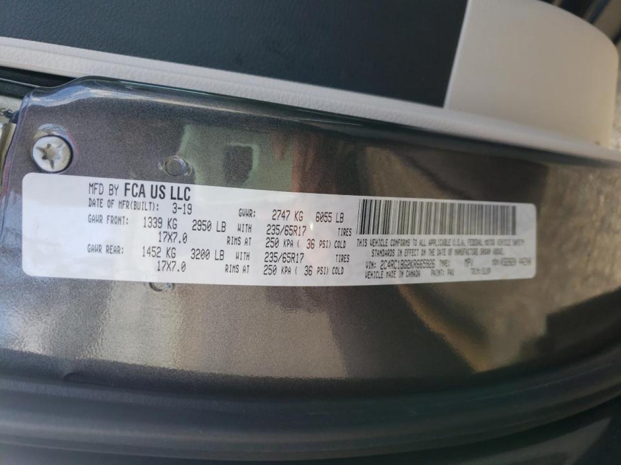 Photo 10 from auction – 2019 CHRYSLER PACIFICA T with VIN 2C4RC1BG2KR665926