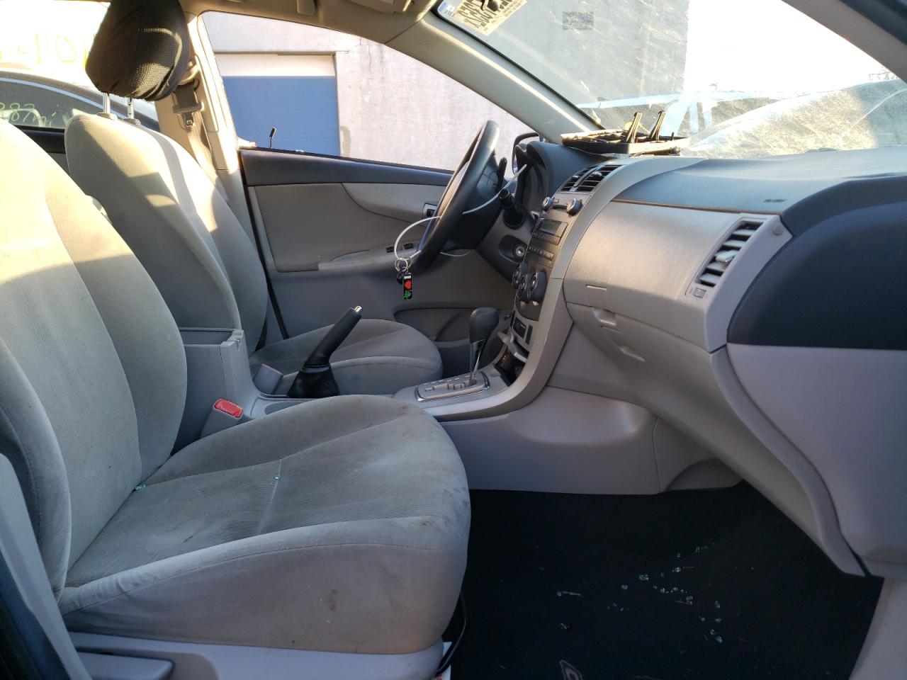 Photo 5 from auction – 2011 TOYOTA COROLLA BA with VIN 2T1BU4EE9BC682748