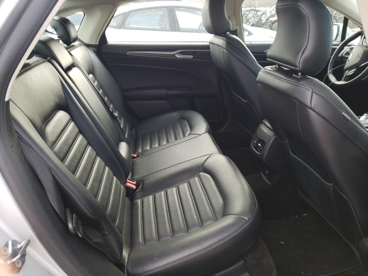 Photo 6 from auction – 2017 FORD FUSION SE with VIN 3FA6P0HD8HR412262