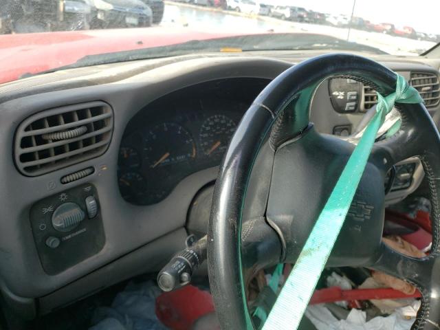 Photo 8 from auction – 2004 CHEVROLET BLAZER with VIN 1GNDT13X44K158883