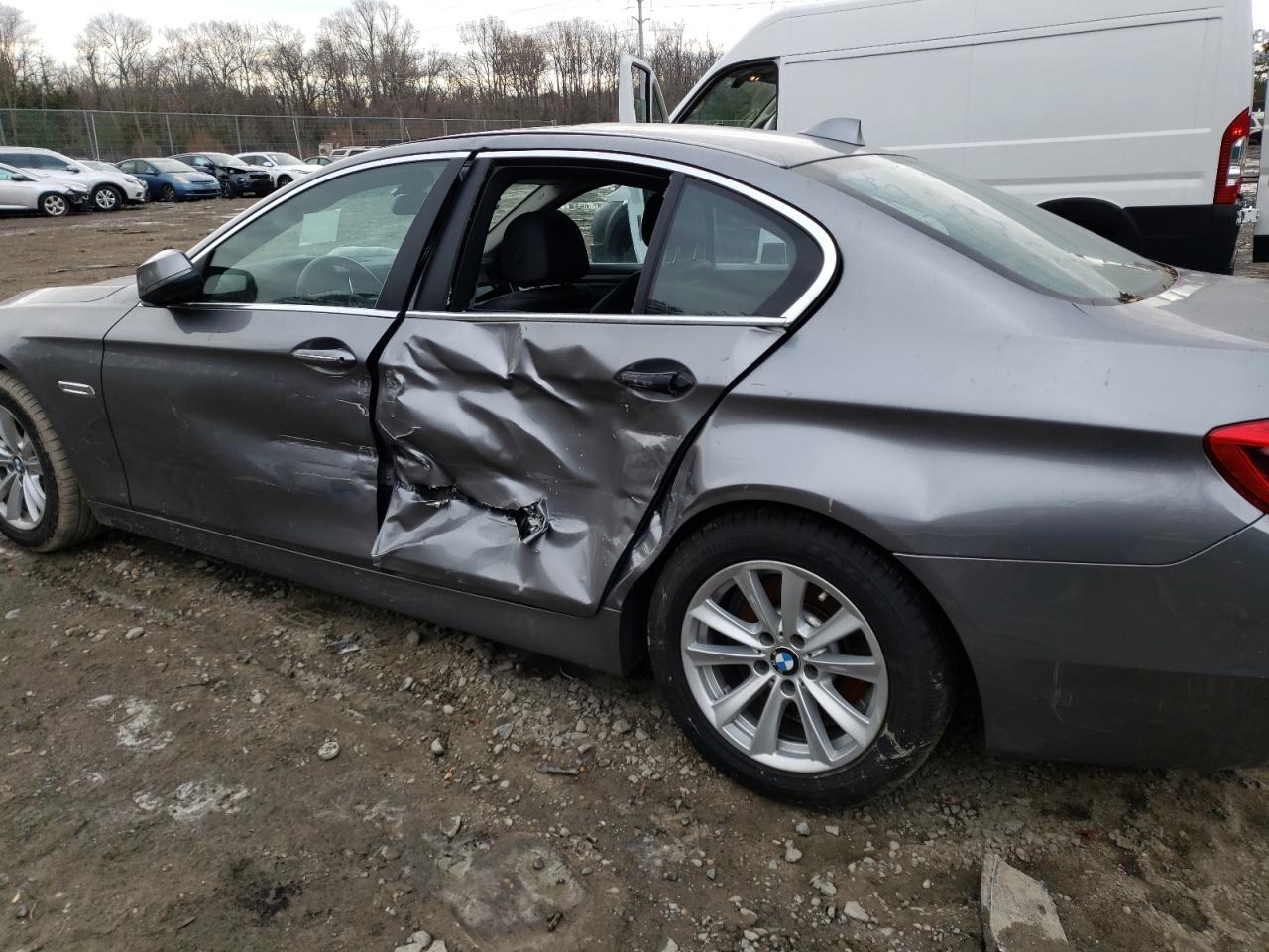 Photo 9 from auction – 2016 BMW 528 XI with VIN WBA5A7C5XGG643182