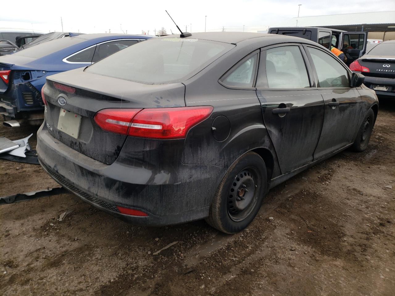 Photo 4 from auction – 2018 FORD FOCUS S with VIN 1FADP3E29JL200230